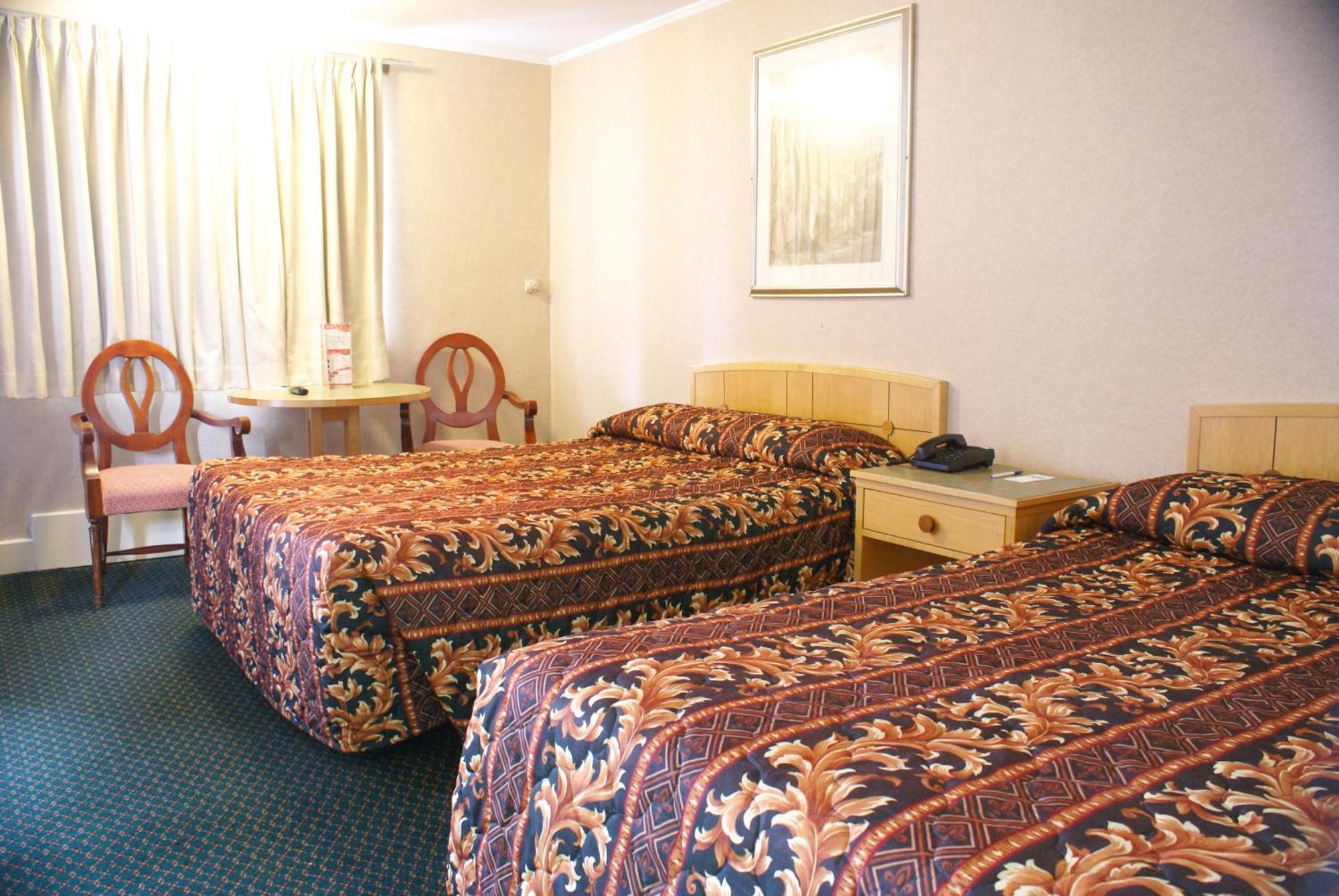 Inn Skyline Inn